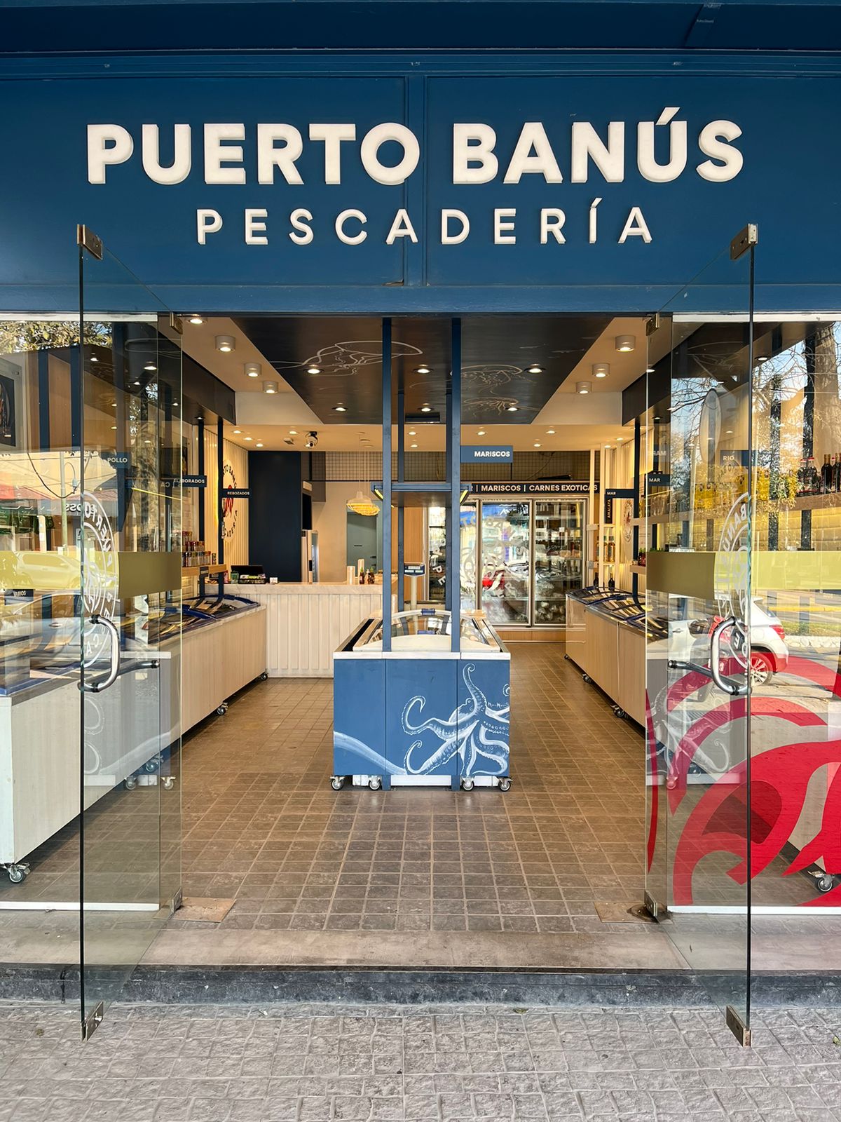 Plato de pescado congelado cocinado Puerto Banús